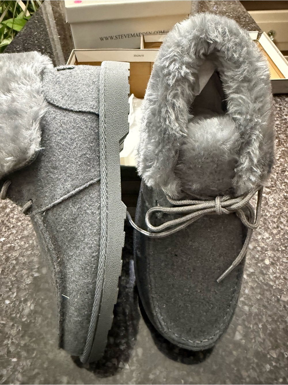 MAKALU Gray Faux-Fur Lined Women's Winter Boot 8